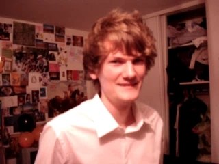 31 10 2007 Vidéo Faut jamais regarder la caméra