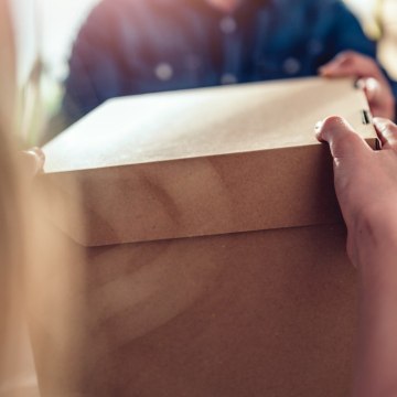 La Poste : Une Factrice Privée D'un Mois De Salaire Pour Avoir Aidé Une Usagère (2)