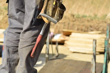 Rénovation énergétique : gare aux artisans qui usurpent le label RGE