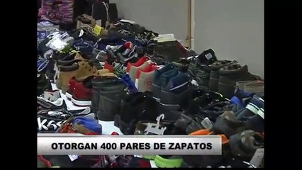 Otorgan 400 pares de zapatos