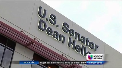 Vigilia afuera de la oficina del senador Dean Heller
