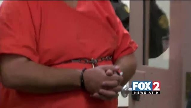 Police Searching for Convenience Store Robbery Suspect