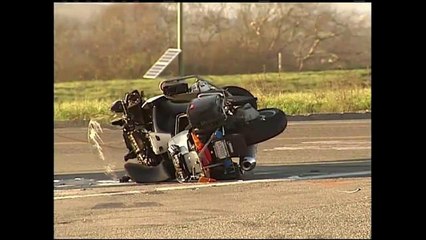 Policía de caminos se ve involucrado en accidente