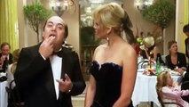 Lino Banfi Milly Carlucci scene divertenti Film Pappa e ciccia del 1983 Al ristorante con la nipote Rosina