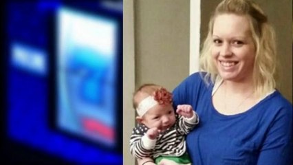 La hechan de un casino por amantar a su bebe de 7 semanas