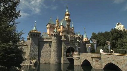Emiten alerta de salud por contagios de sarampión en Disneyland