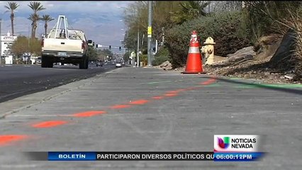 Aparatoso accidente en una parada de autobuses