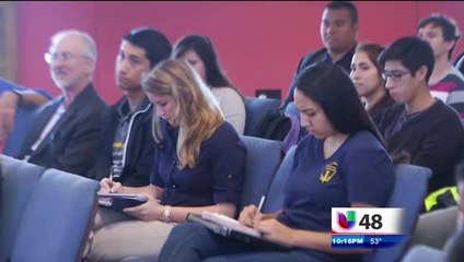 \"Advertencia Sobre el Contrabando Drogas y Trafico de Humanos\" En Universidad de Texas en Brownsville