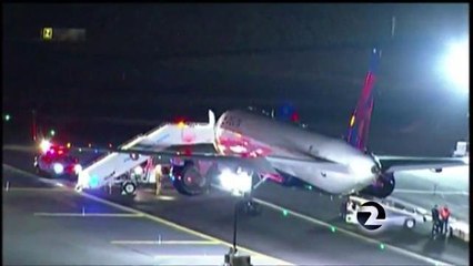 Bomb Threat Grounds Two Planes In New York