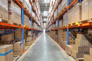 Warehouses Across the United States Overwhelmed by Demand, Running Out of Space