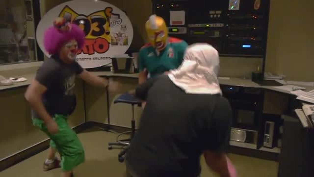 PLATANITO Y ERAZNO VS EL NINJA