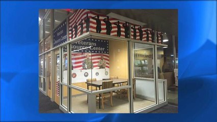 Centro de servicio en la biblioteca para  militares y fam.