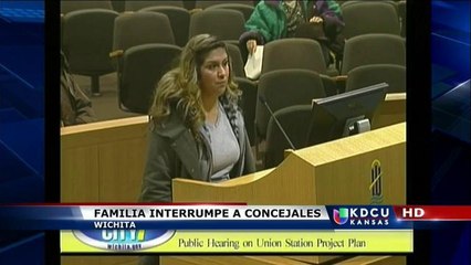 Familia Quintero interrumpe a los concejales de Wichita