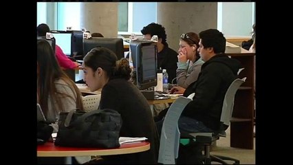 Ayuda a estudiantes indocumentados en California