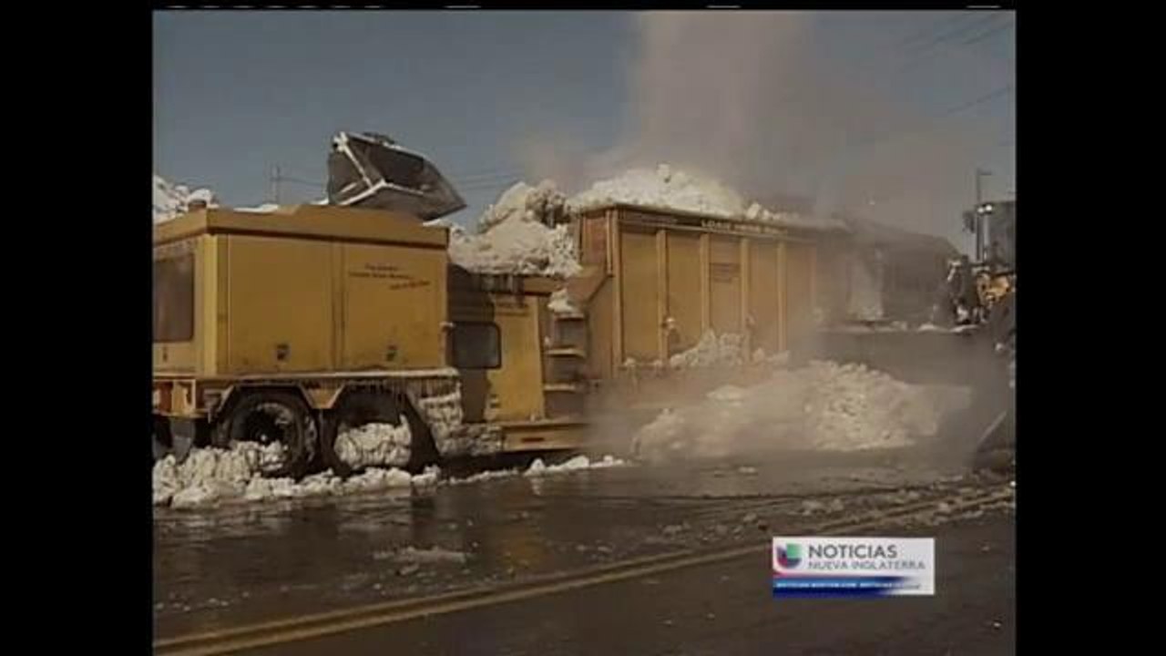 Aumentan labores de limpieza de nieve