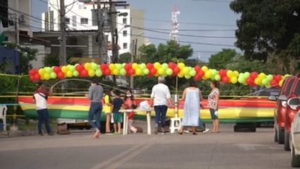 Gobierno boliviano abroga polémica ley e insta a suspender el paro y los bloqueos