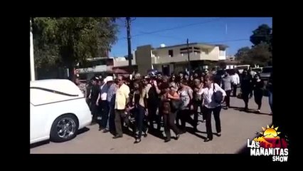 Ariel Camacho es sepultado en Sinaloa