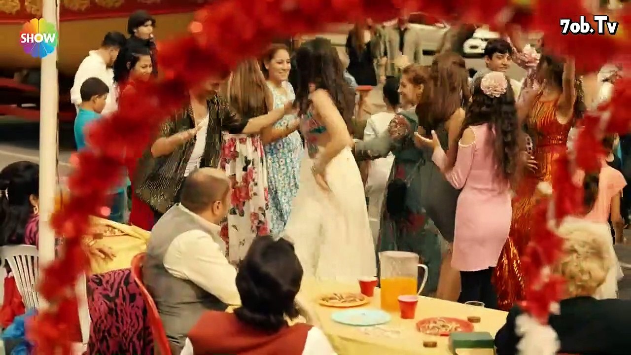 مسلسل  ثلاثة  قروش - الحلقة 1