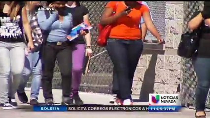 Gobernador aprueba nueva ley a favor de las escuelas