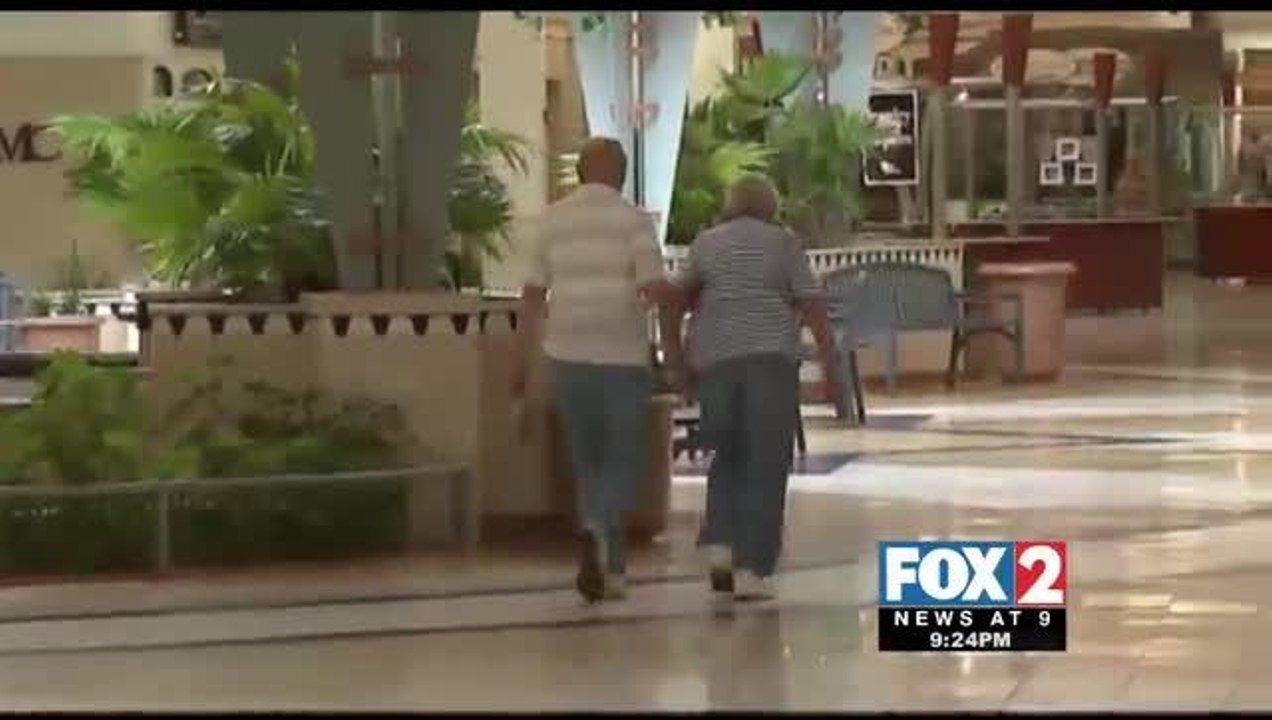 Put the Soda Down! Soft Drinks Linked to \'Belly Fat\' in Adults