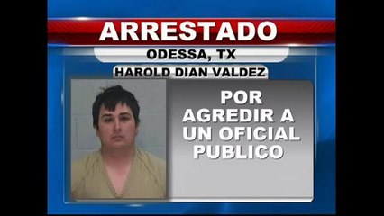 Hombre es arrestado por agredir a oficial