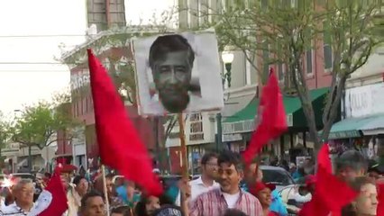 Comunidad de El Paso marcha en honor a César Chávez