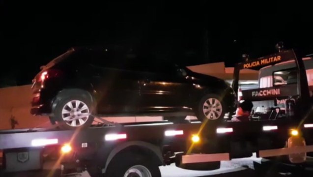 Peugeot 208 apreendido em Corbélia é levado ao pátio da 15ª SDP