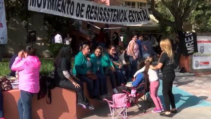 Maestros inician paro laboral en regreso a clases