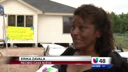 Familia Recibe Casa tras Haber Vivido en Tiendas de Campaña