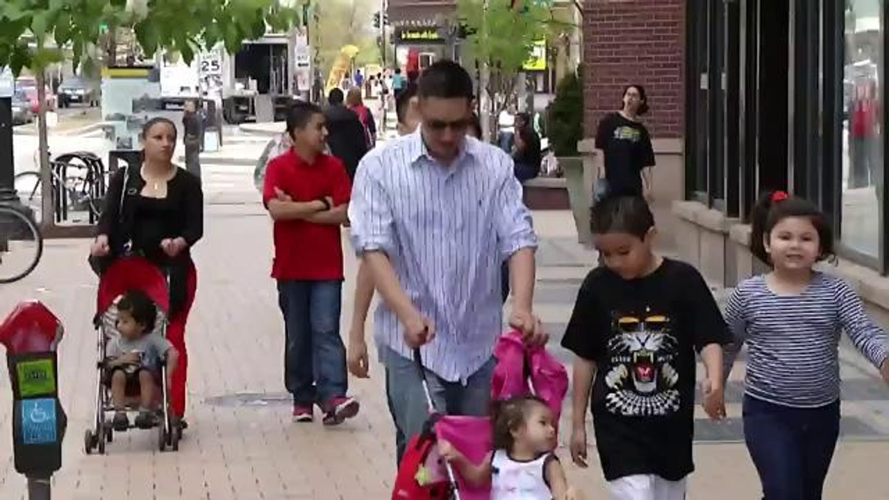 Oportunidad de educación para salvadoreños