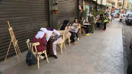 بادرة تضامنية من فنان أردني لمساعدة المكفوفين وضعاف البصر