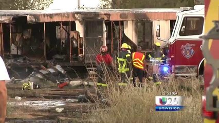 Incendio consume casa movil en San Elizario.