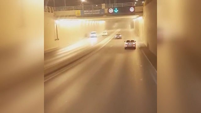 Ters yönden giden alkollü sürücü trafiği birbirine kattı