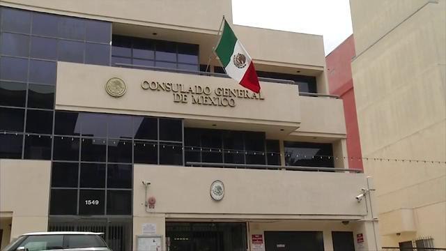 Consulados invitan a jovenes a incluirse en programa DACA