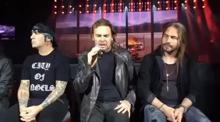 Fher de Maná envía mensaje a Donald Trump