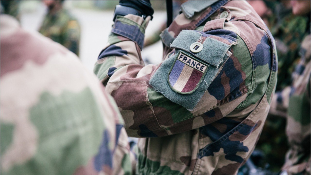 75.000 pistolets, 51 millions de cartouches… la méga commande de l’armée française