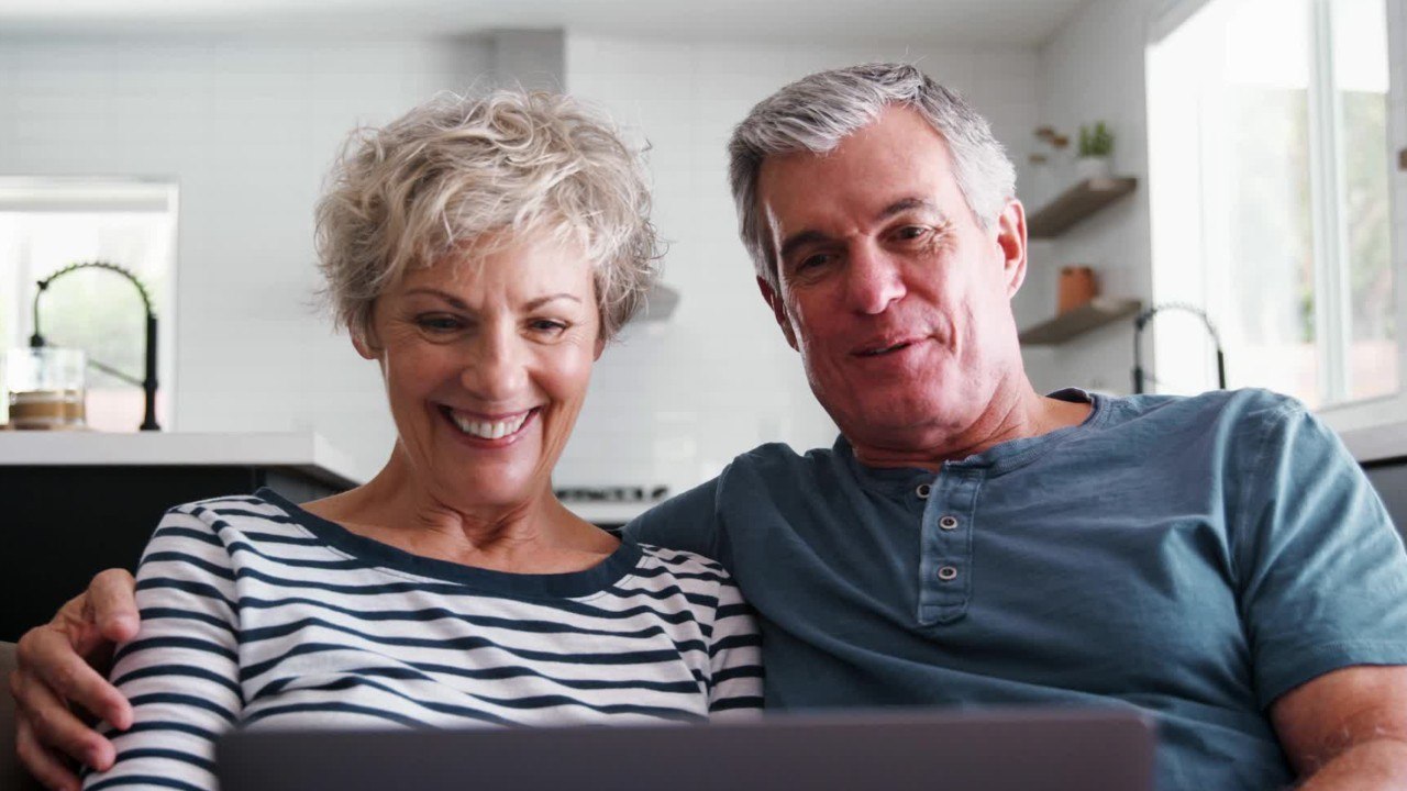 Couples : tous les avantages à se marier à l'he...