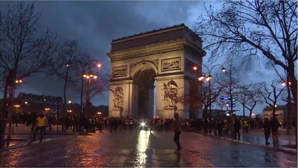 Philippot s'approprie les gilets jaunes en déposant la marque