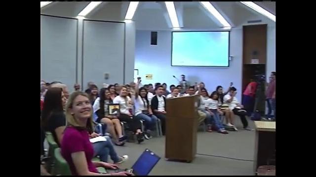 jovenes de Acosta plaza reciben reconocimiento