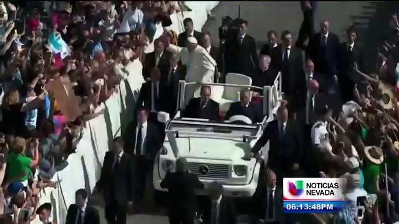 Controversial postura del papa