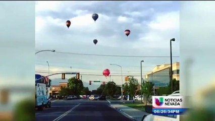 Chocan dos globos aerostáticos
