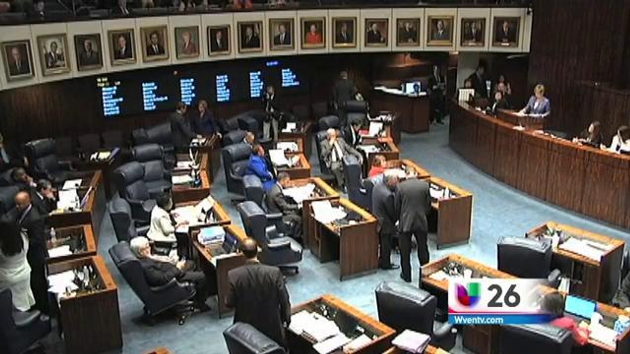 Ayuda a indocumentados para terminar sus estudios