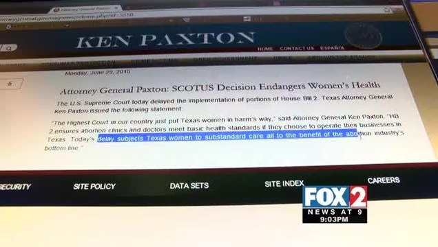 U.S. Supreme Court Temporarily Lifts Restrictions on Texas Abortion Clinics