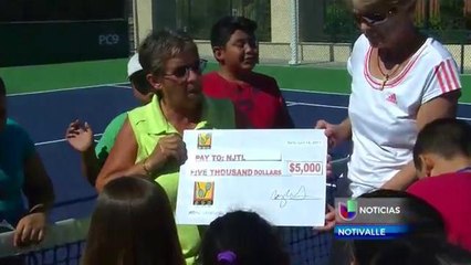 Campamento de tenis para niños menos privilegiados