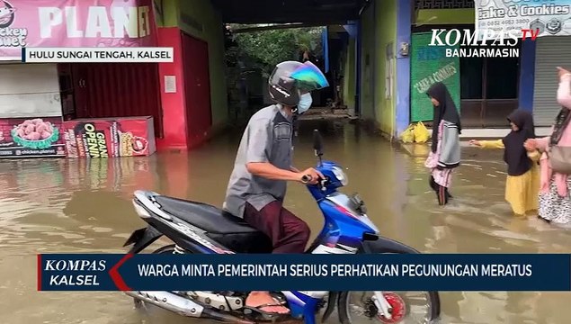 Banjir HST, Pengendara Motor Nekat Terobos Air Pasang Hingga Alami Mogok Mesin