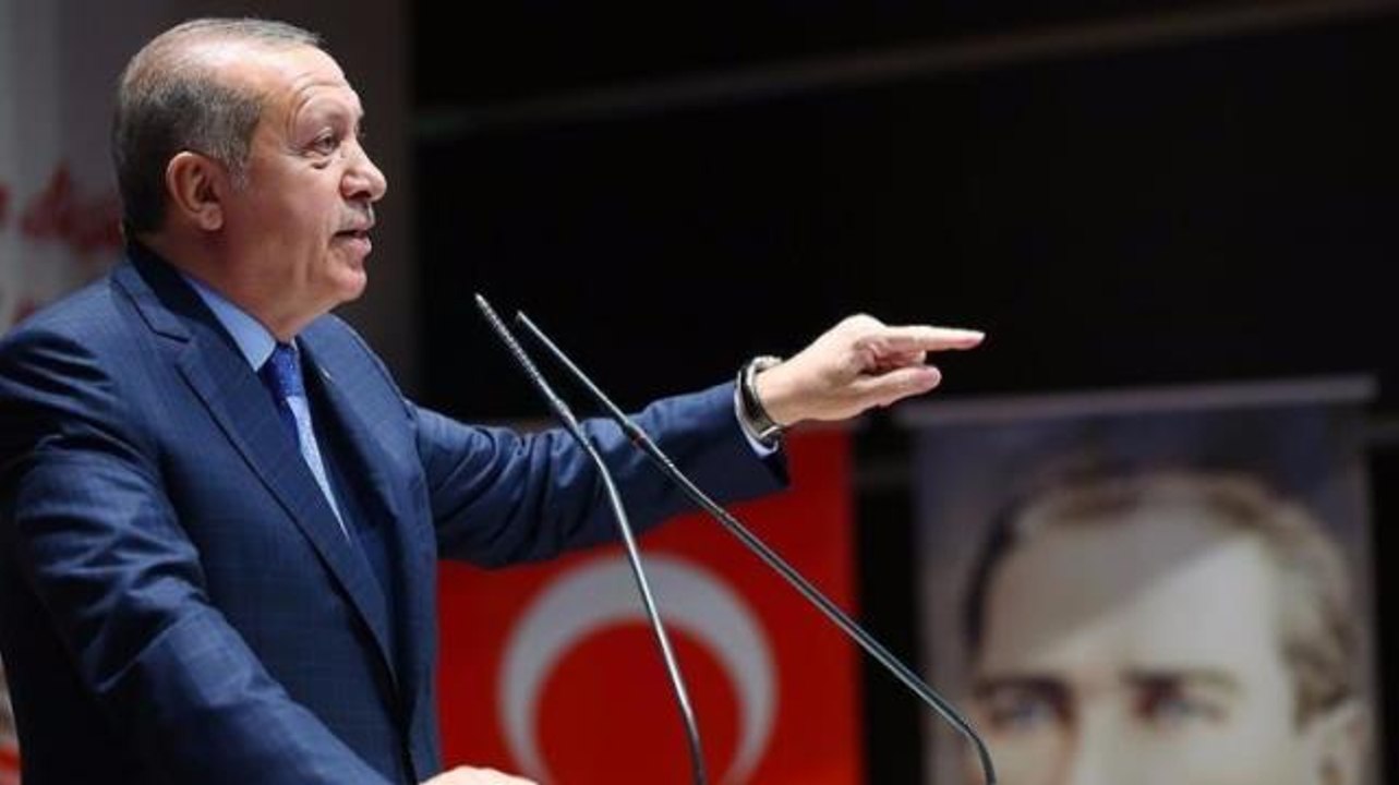 Cumhurbaşkanı Erdoğan, faizi savunan AK Partililere kapıyı gösterdi: Kusura bakmasınlar bu yolda beraber olmam