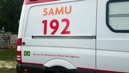 Equipes da PM e Samu prestam atendimentos à mulher no Bairro Neva
