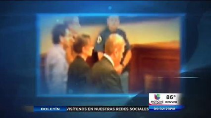 Padre del pistolero de Aurora testifica por primera vez