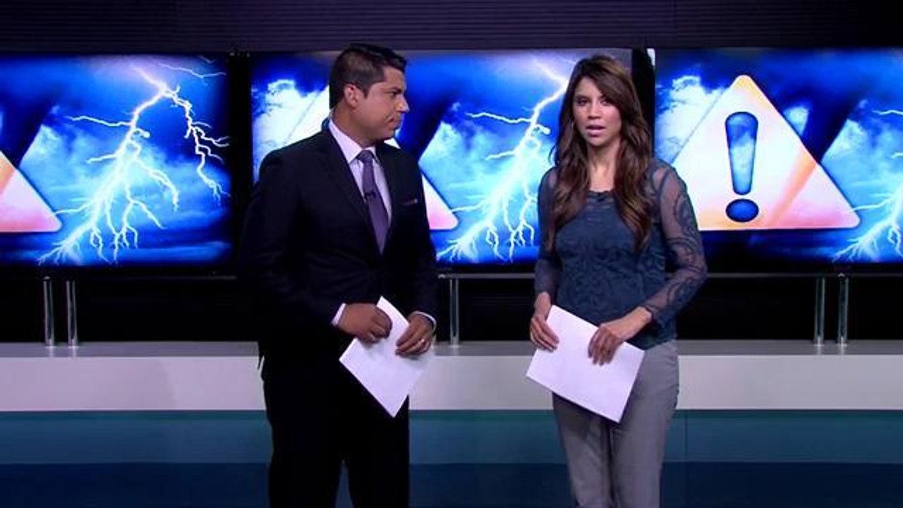 El tiempo severo esta tarde deja avisos de tornado y de inundaciones