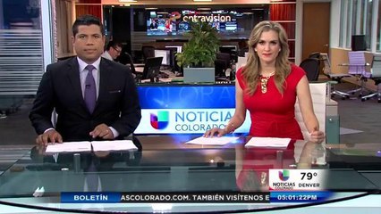 Hickenlooper visita Río Animas ante contaminaciòn